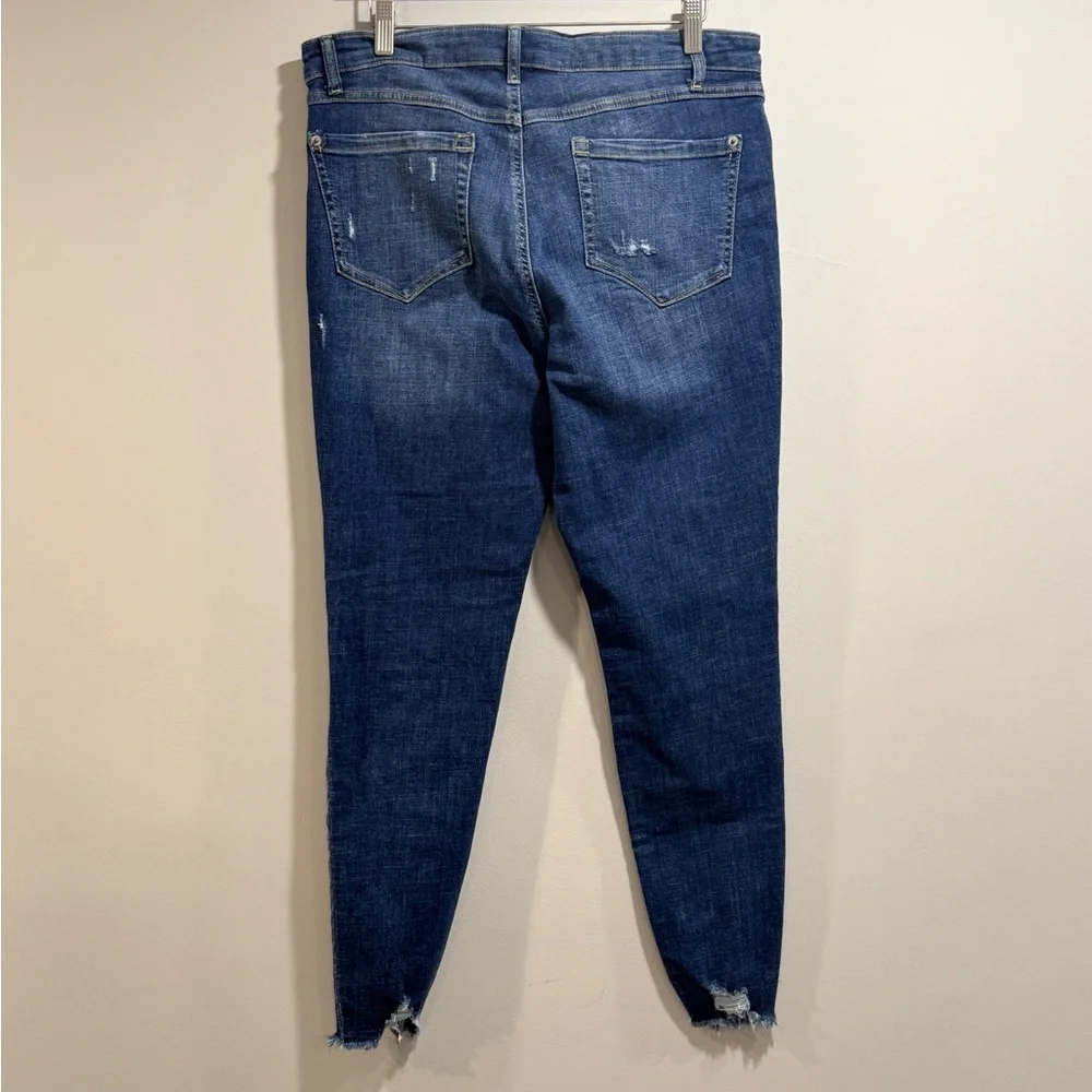 INC International Concepts Women's Madison Skinny Distressed Ankle Jeans Size 12 - Picture 4 of 9
